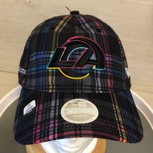 Los Angeles Rams New Era Women’s Crucial Catch Intercept Cancer Hat Cap NWT Read